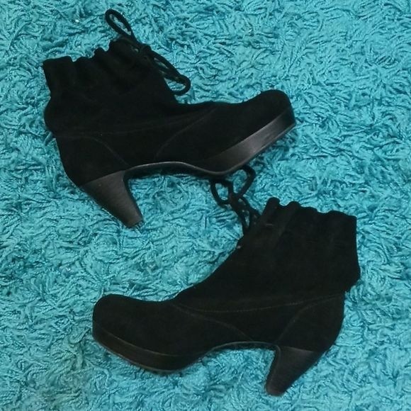 Sachelle platform suede booties 8 - Picture 1 of 9